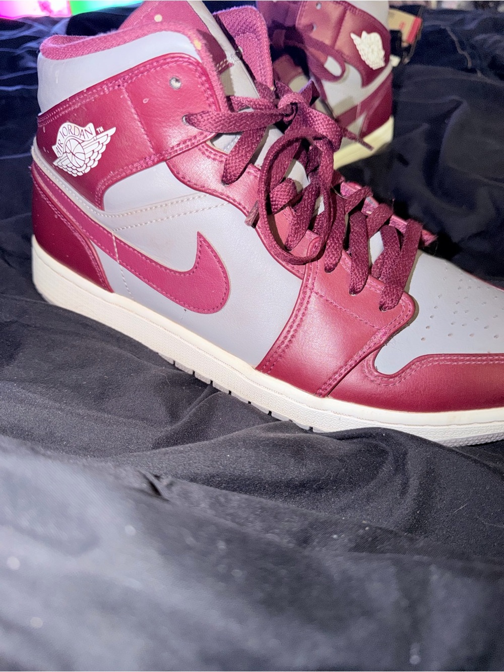 Air Jordan 1 Mid 'Cherrywood Red' 2022